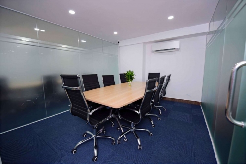 Medium Meeting Room